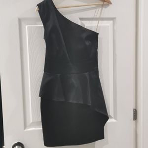 One shoulder dress